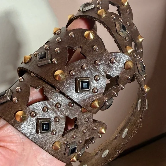 Etro Milano Brown Leather Metal Studded bikercore belt size 31 to 33